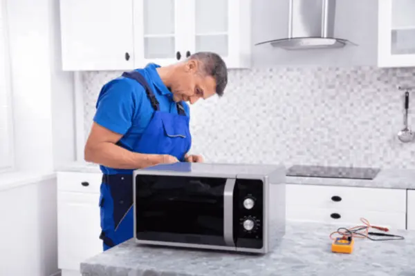 صيانة ميكروويف ميديا — فني متخصص بالمنزل